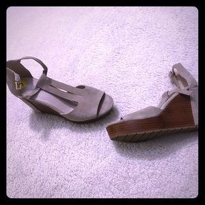 Suede Kenneth Cole Sandals - Like New